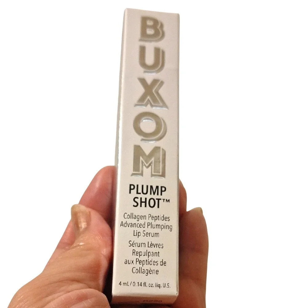 Buxom plump shot